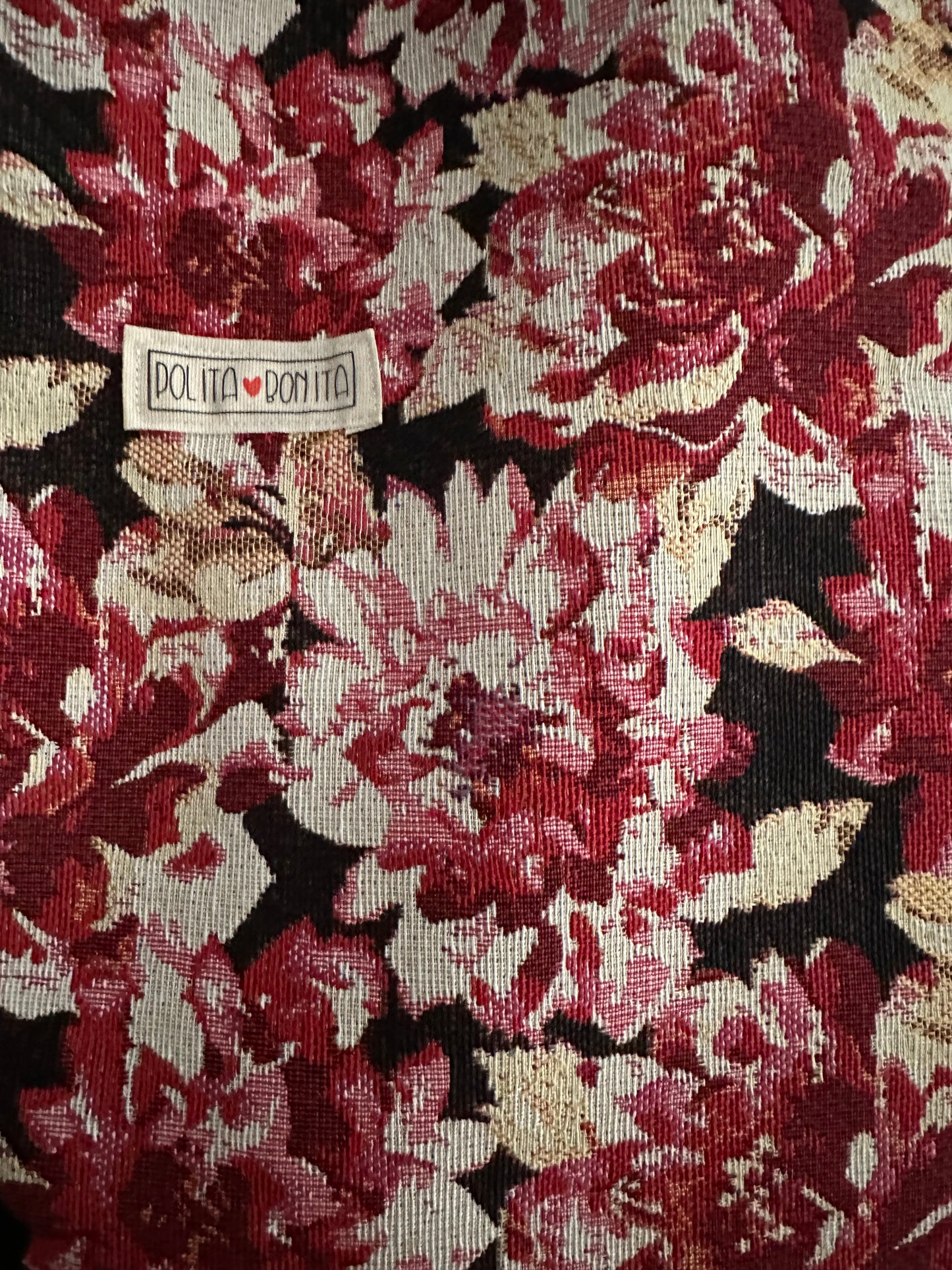 Tote guai basik “loreak gorria”