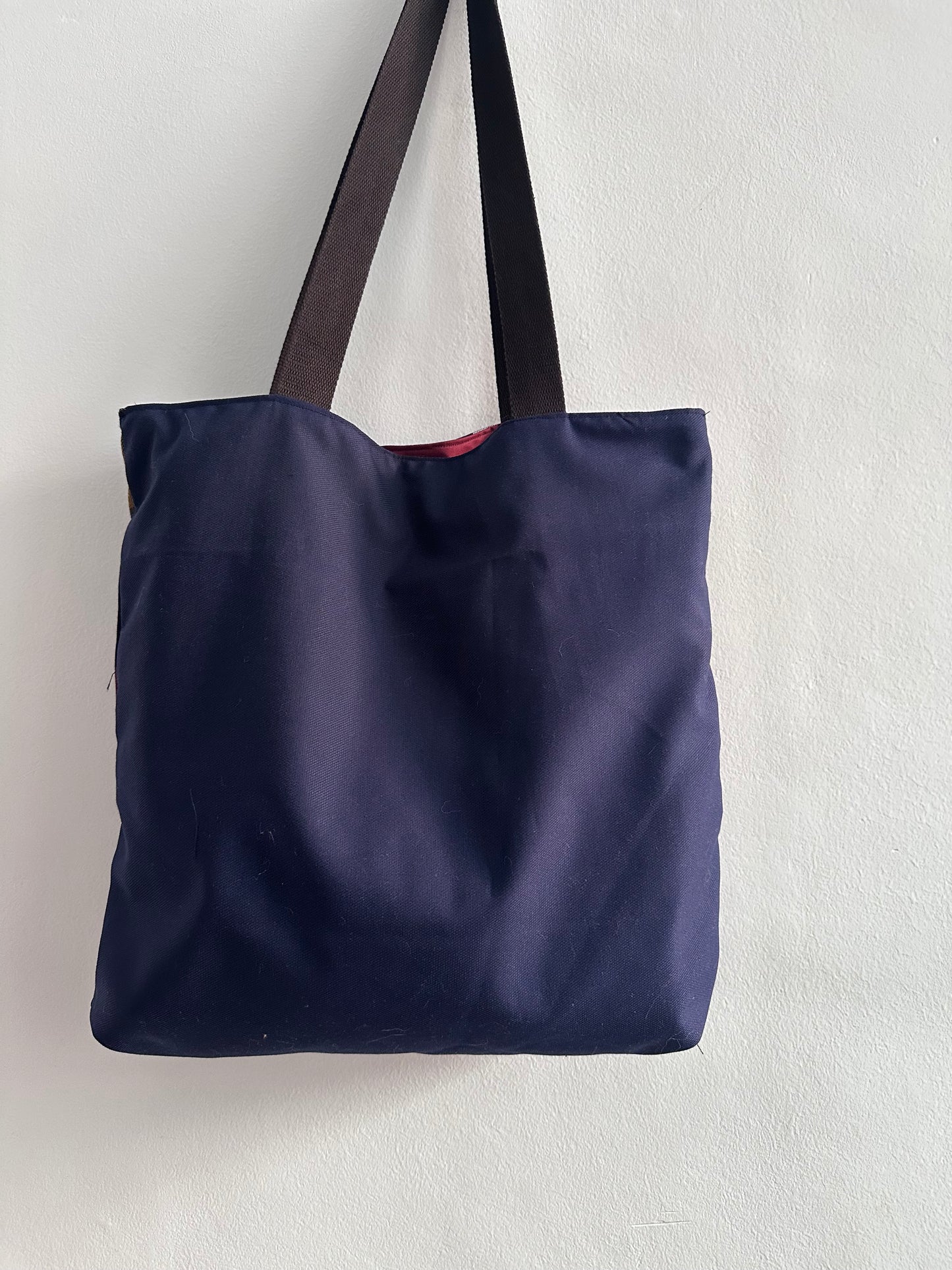TOTE GUAI “HONDARRIBI”