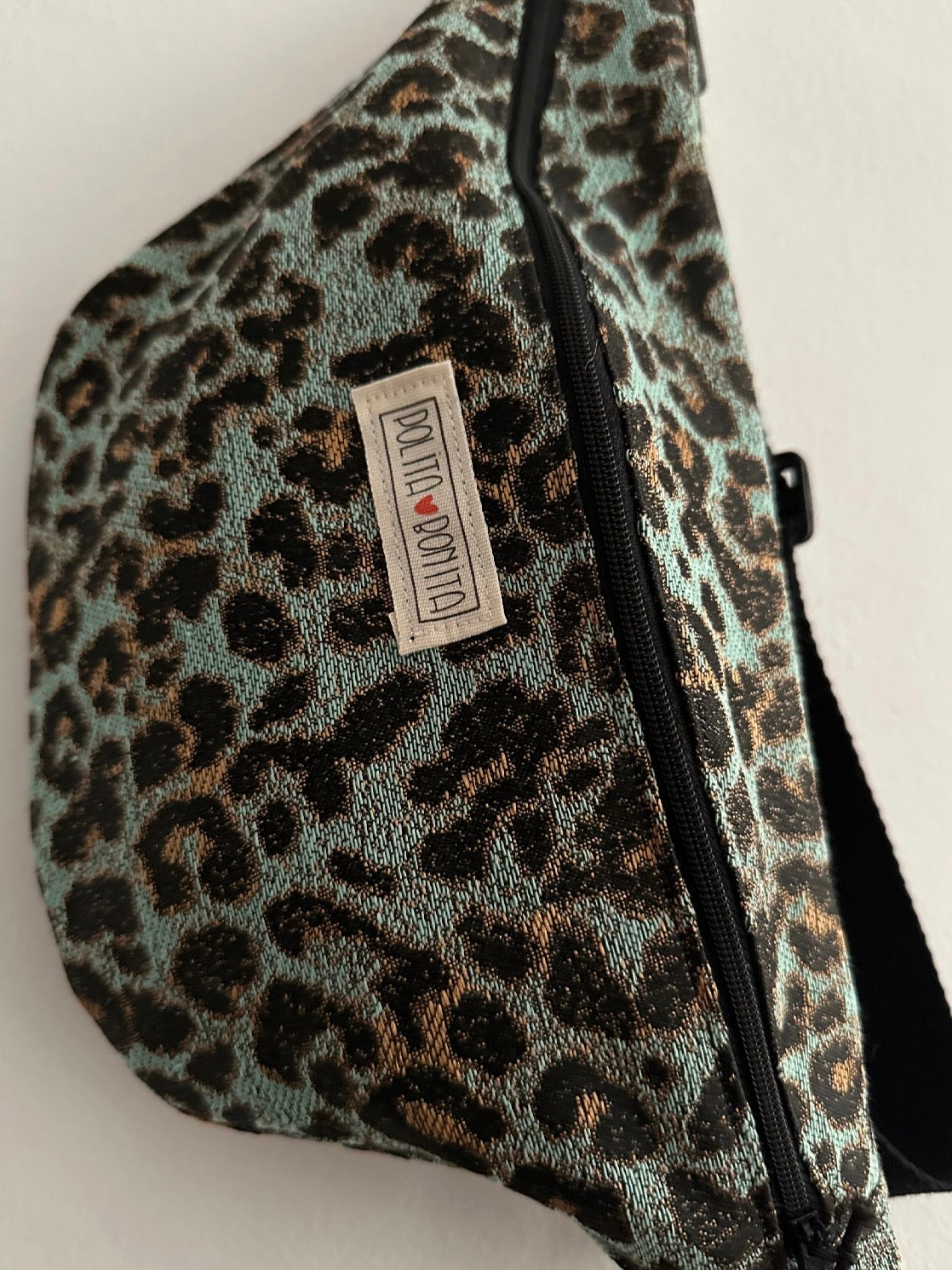 Maxi Riñonera “animal print”