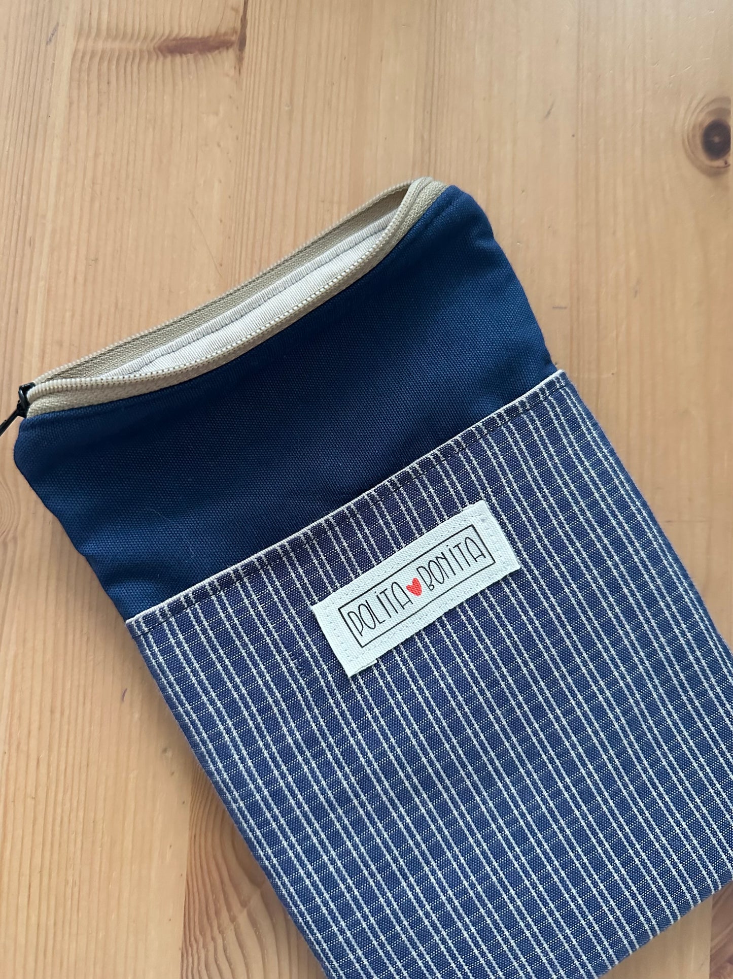 Funda EBOOK con cremallera “cuadros Azules”