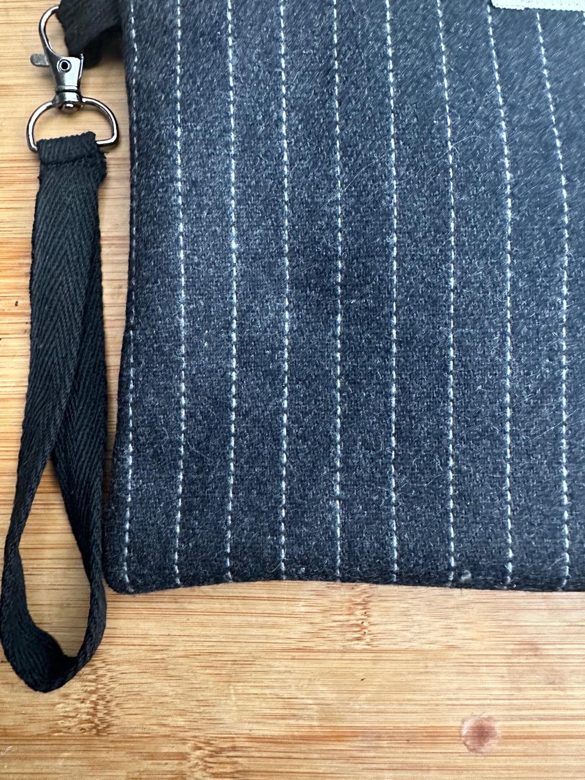 bolso de mano clutch "marra zuriak"