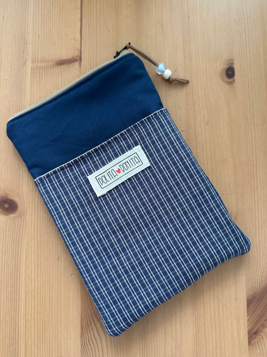 Funda EBOOK con cremallera “cuadros Azules”