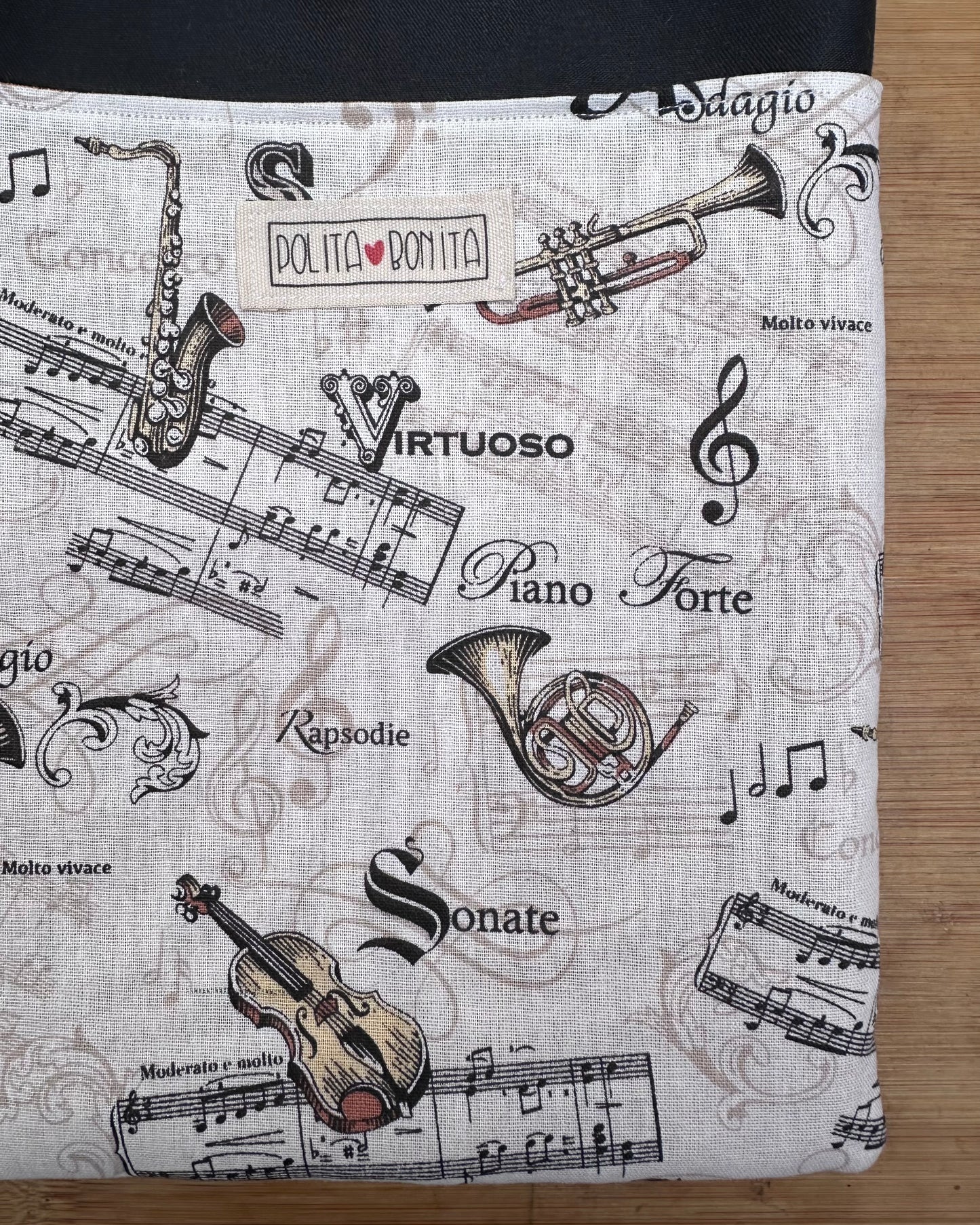 FUNDA LIBRO GRANDE/IPAD.    “LE MUSICIEN”