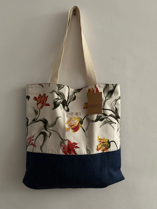 TOTE “udaberria” loreak gorria