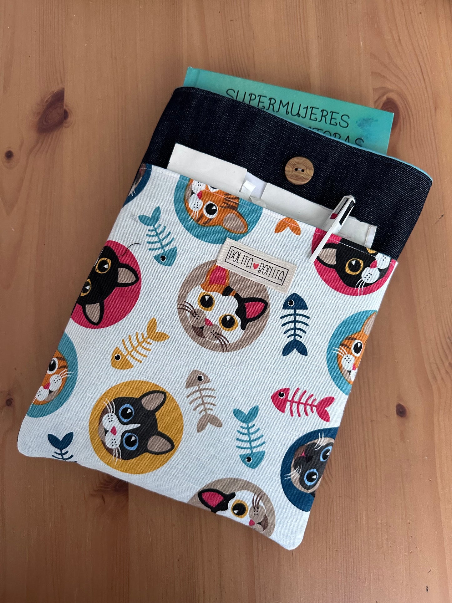 FUNDA LIBRO GRANDE/IPAD “MICHIS”