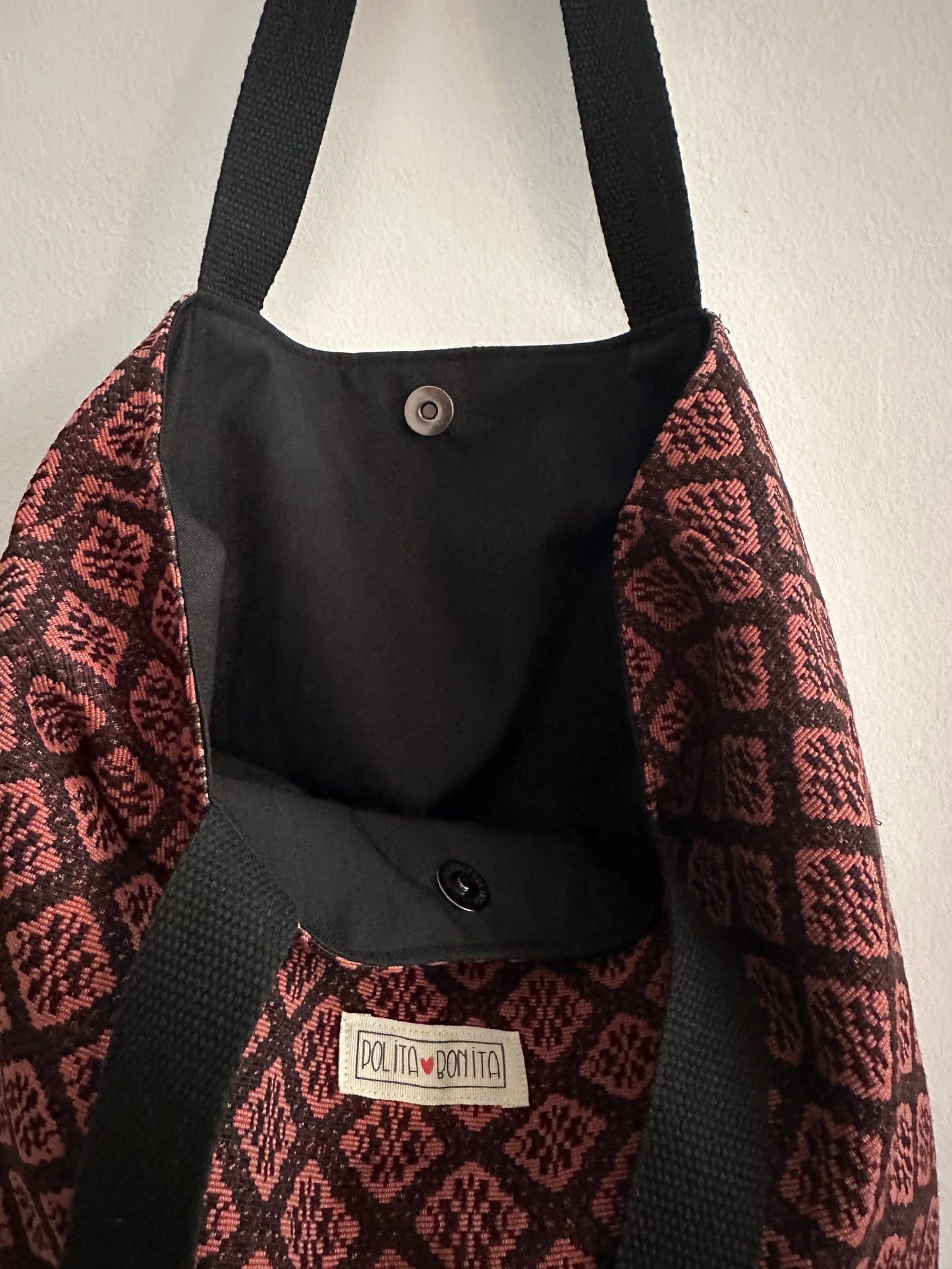 Tote guai basik Janet