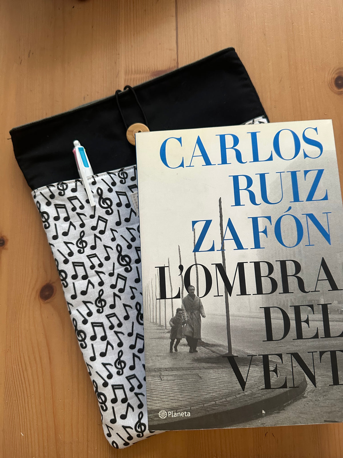 Funda libro grande/ipad “Musica”|polita bonita