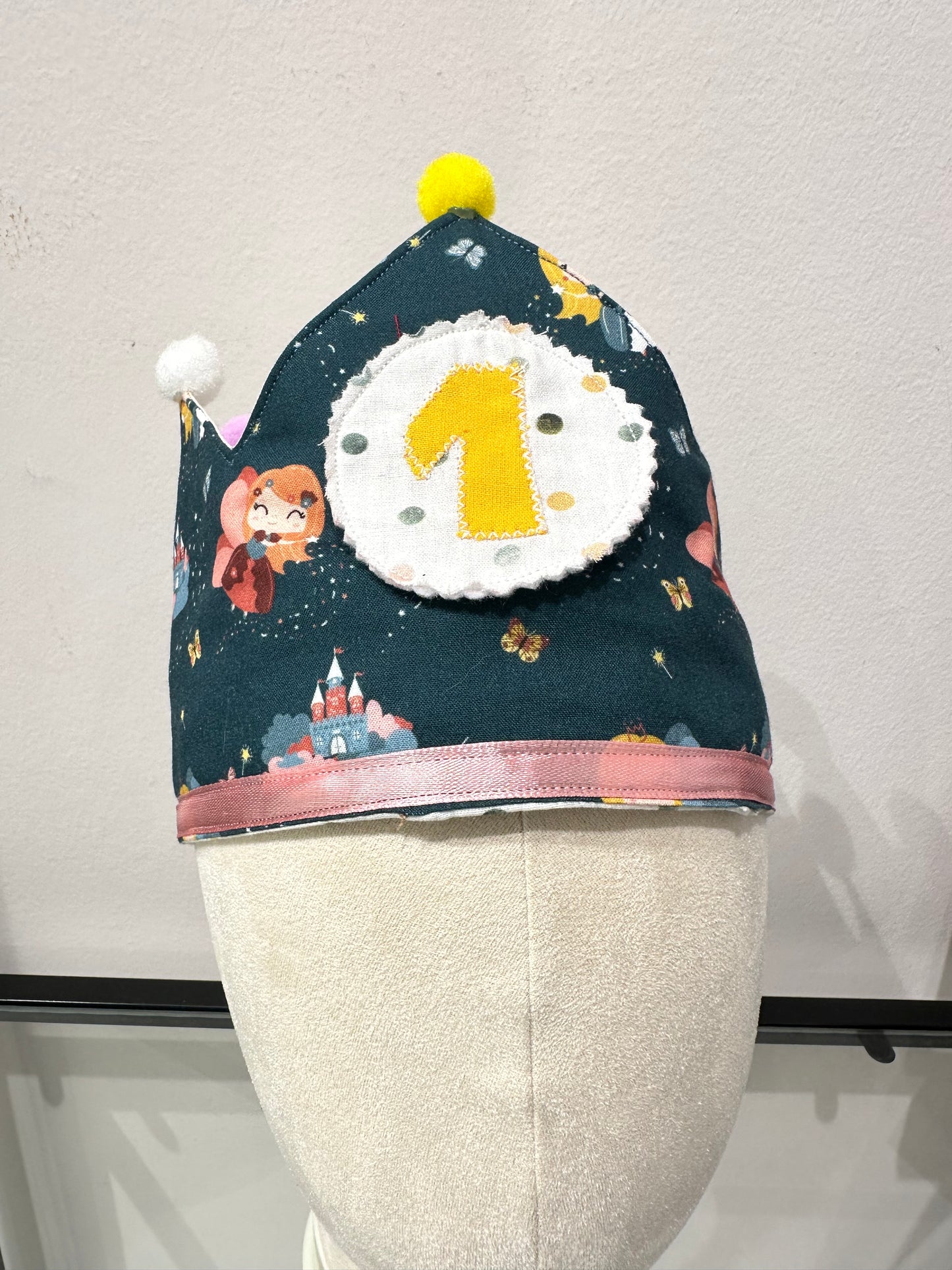CORONA INFANTIL “princesas”
