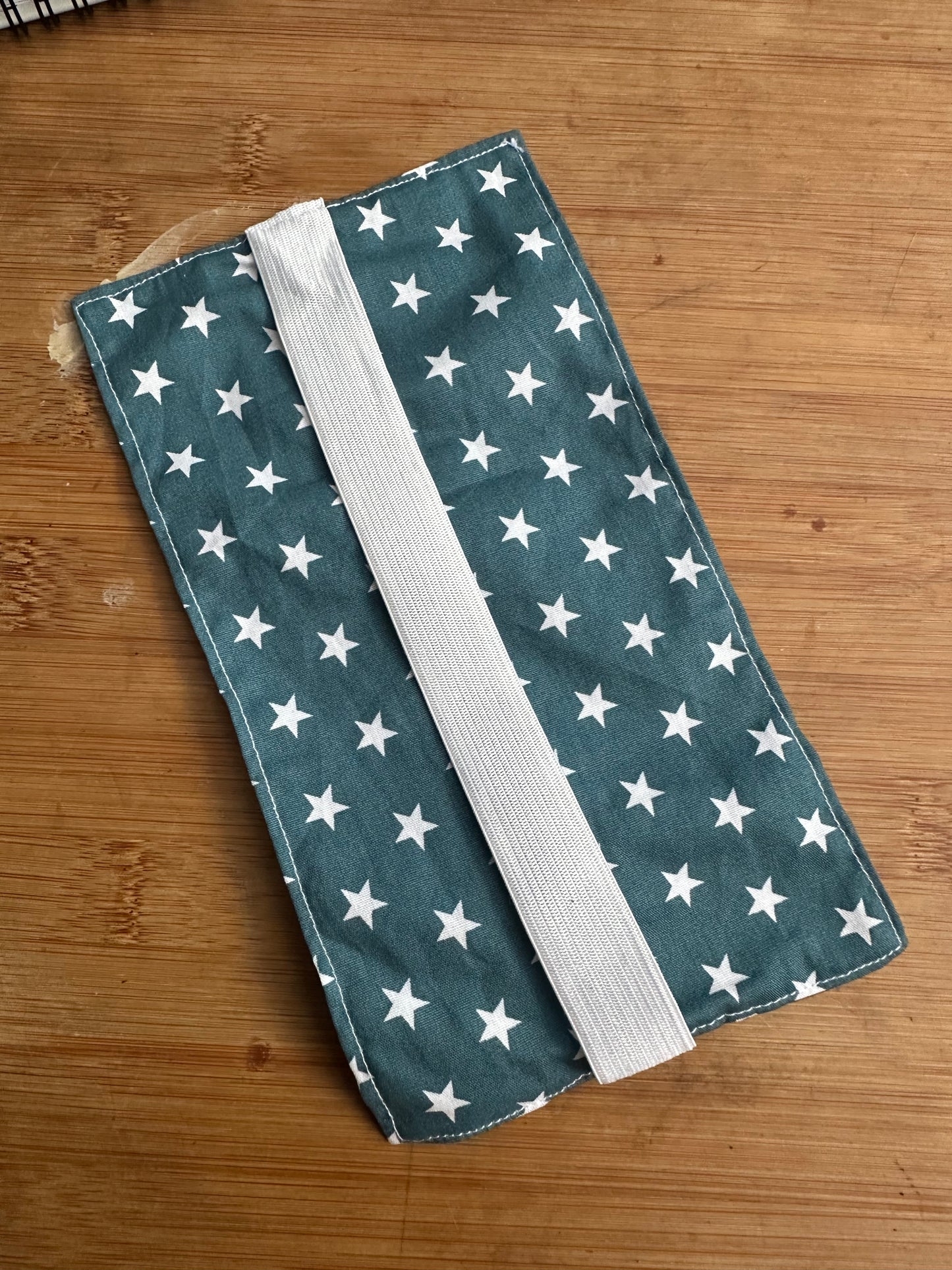Estuche para libreta “estrellas verde”|polita bonita