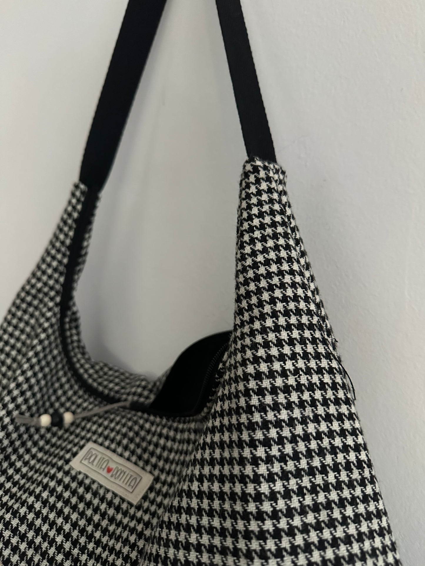 Bolso mod. AGUR “pata de gallo”