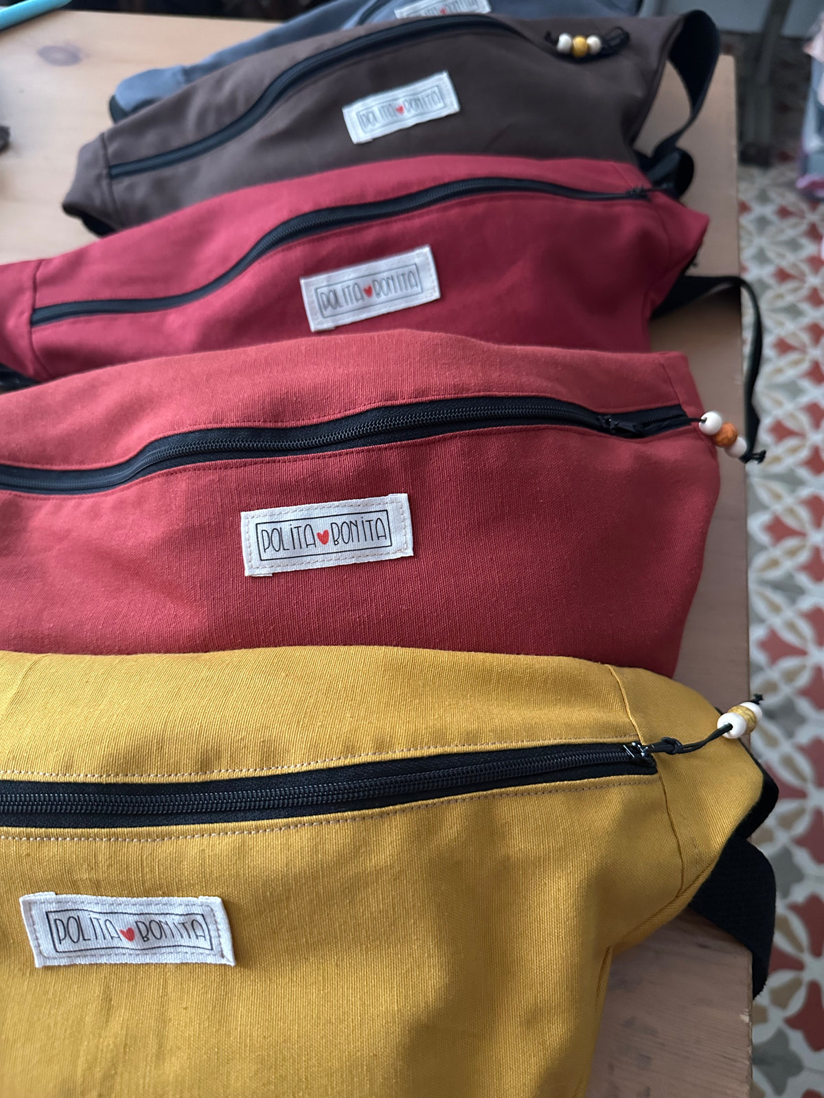 RIÑONERA lisa (varios colores)|Polita bonita