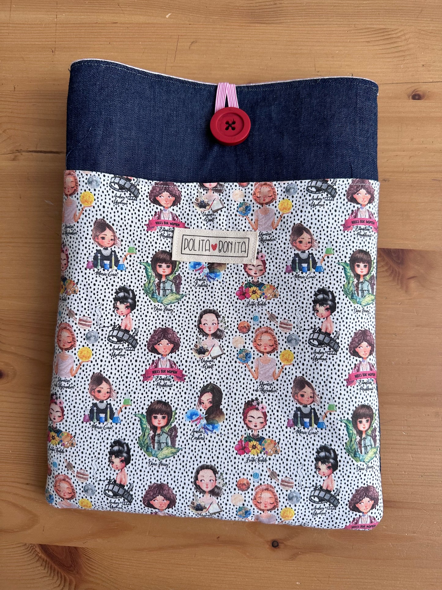 FUNDA LIBRO GRANDE/IPAD “MUJERES PIONERAS”