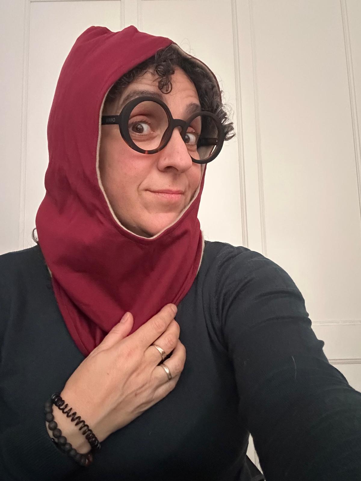 kaputxa adulto "Gorri iluna"