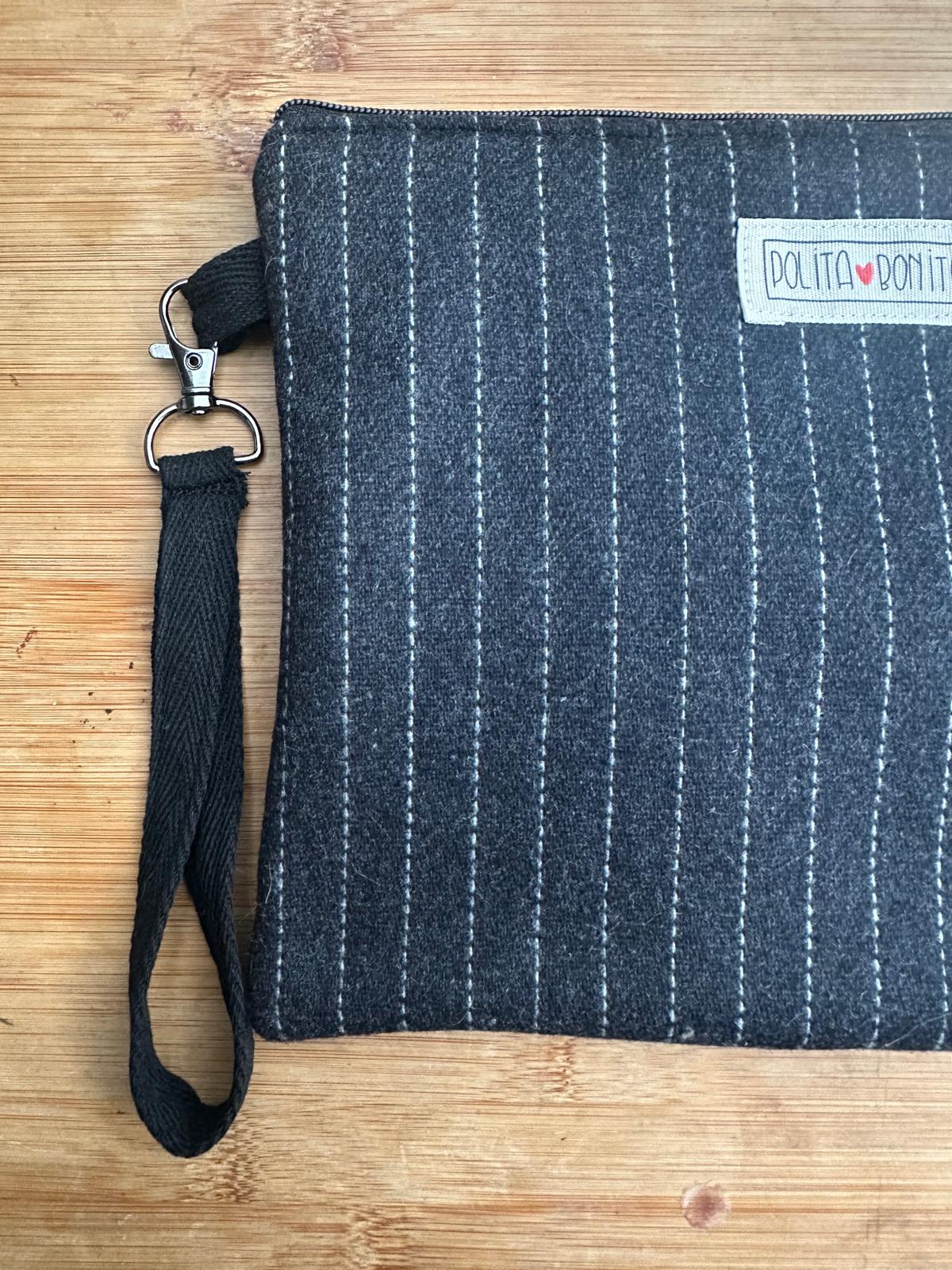 bolso de mano clutch "marra zuriak"