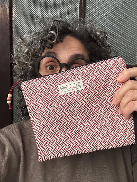 bolso de mano clutch "geometrik arrosazuria"