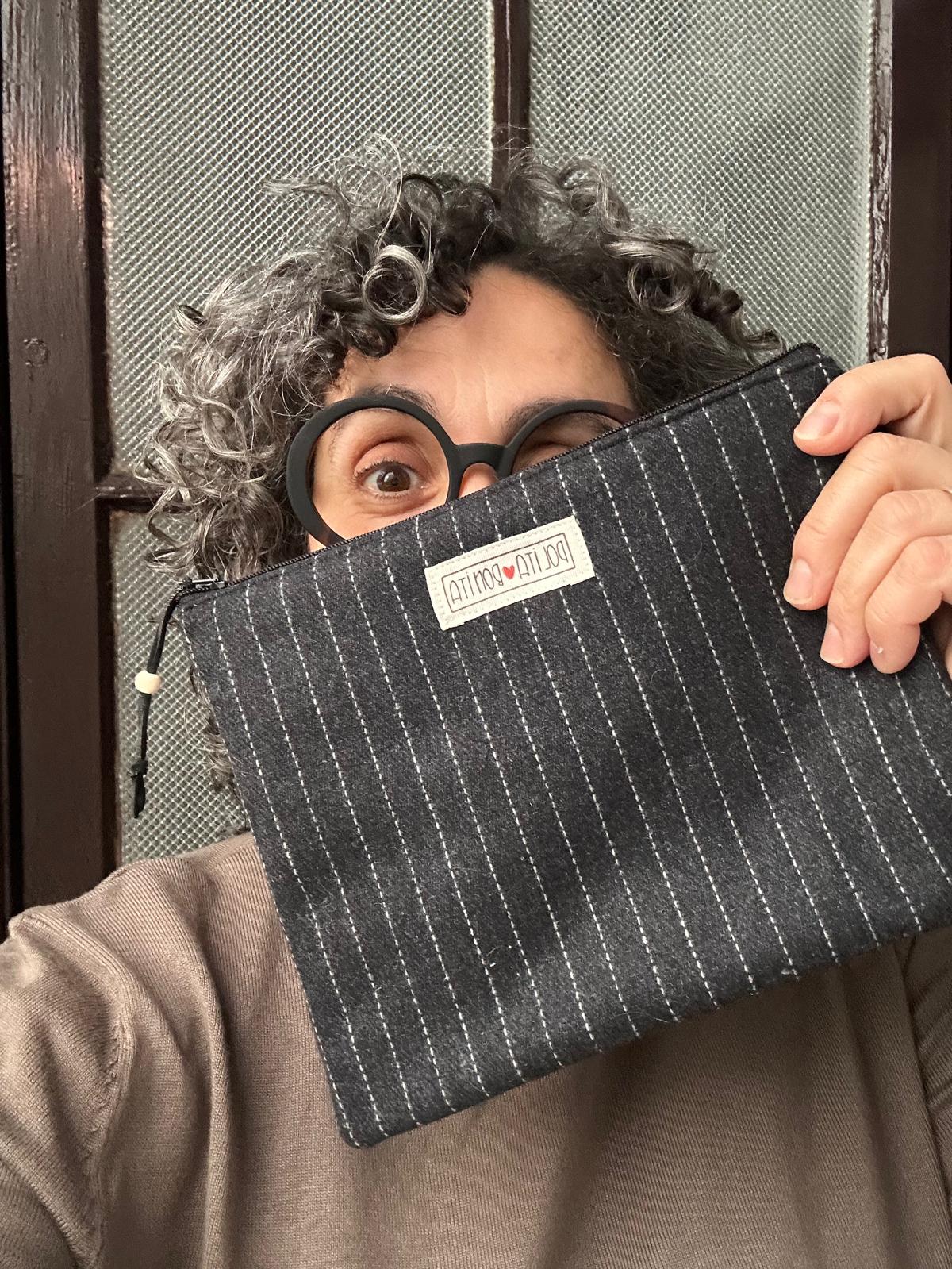 bolso de mano clutch "marra zuriak"