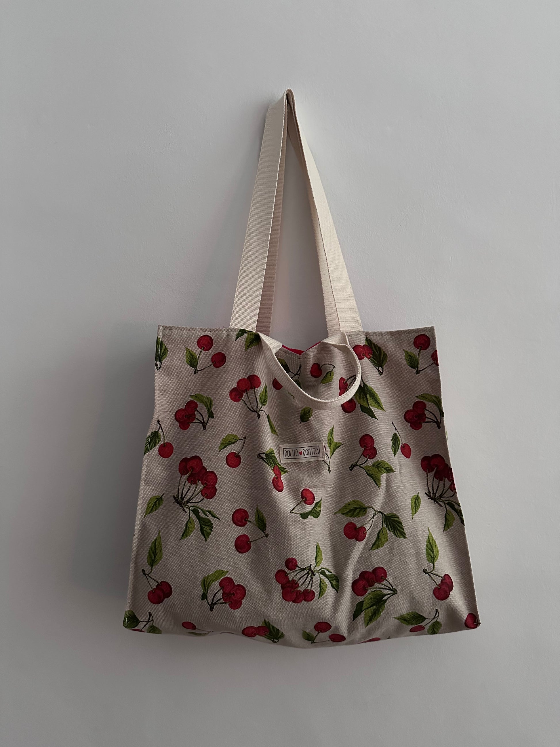 Bolso multiposición Kaixo Cerezas hecho a mano por Polita-Bonita con algodón y estampado frutal alegre
